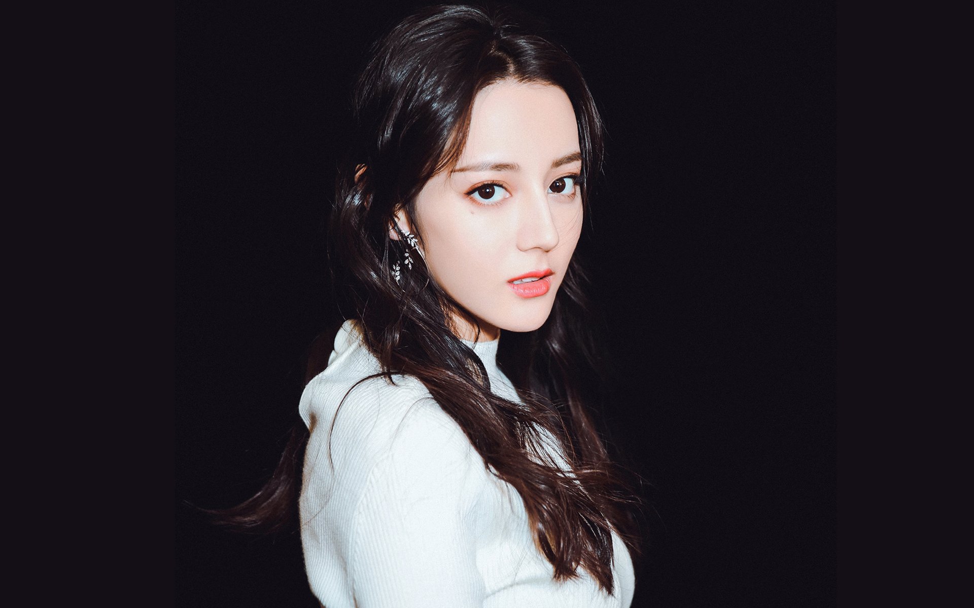 利物浦在欧冠小组赛中全胜晋级，利物浦欧冠捧杯