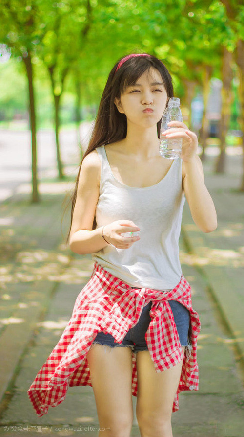 国足强调快攻转守速度训练，足球攻守转换如何判断