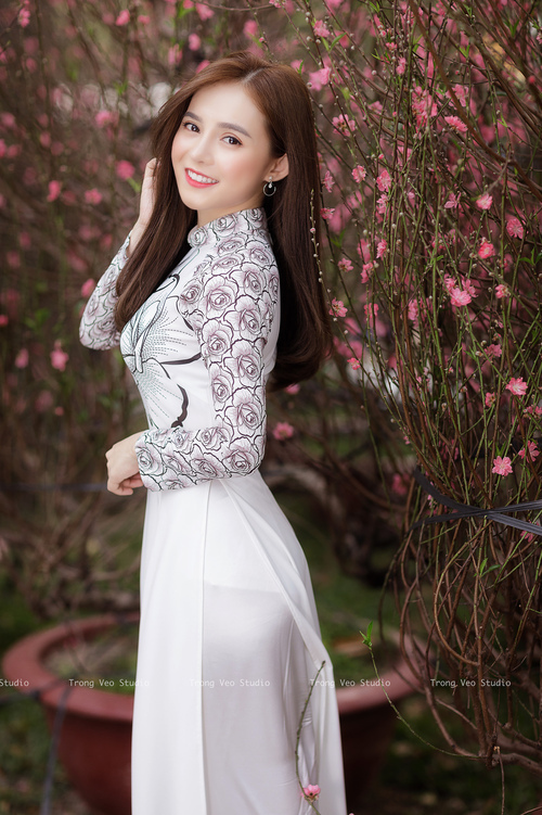 山东鲁能队伍在比赛中表现出近乎完美的配合,山东鲁能队标