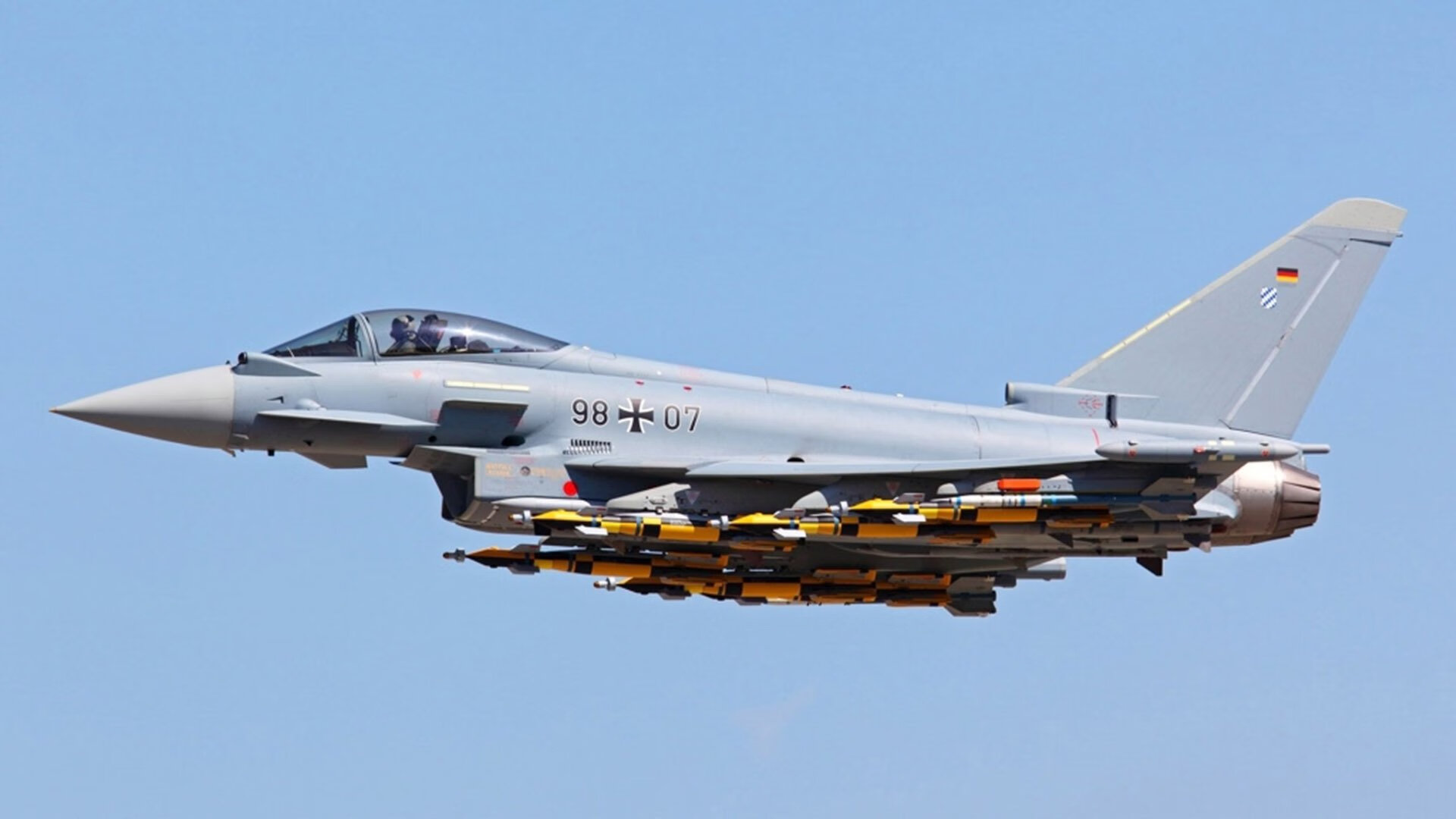 球员个性表达是否应得到更多空间，球员特点