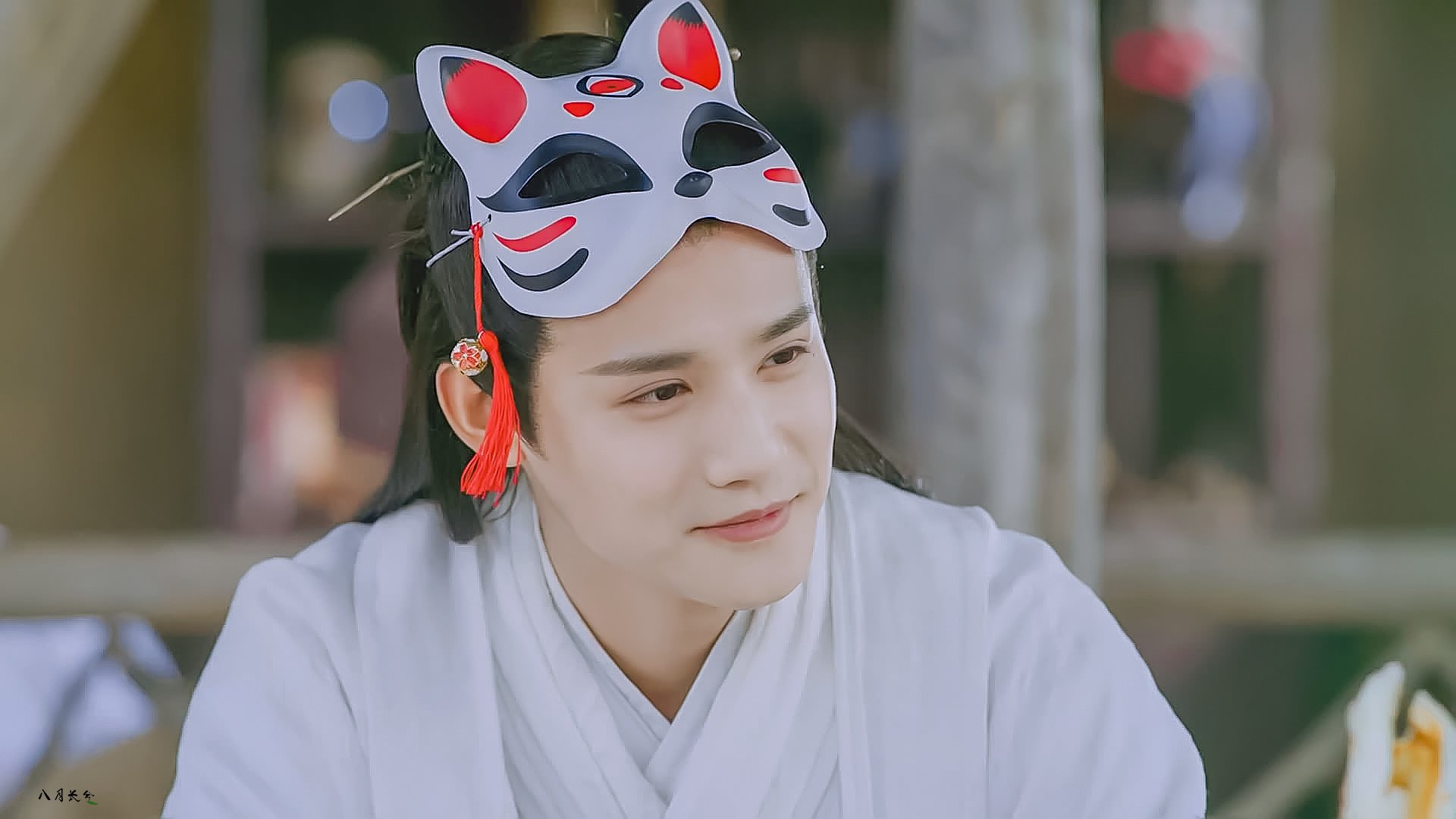 恩波利门将神勇表现力保球门不失，恩波利主场球衣