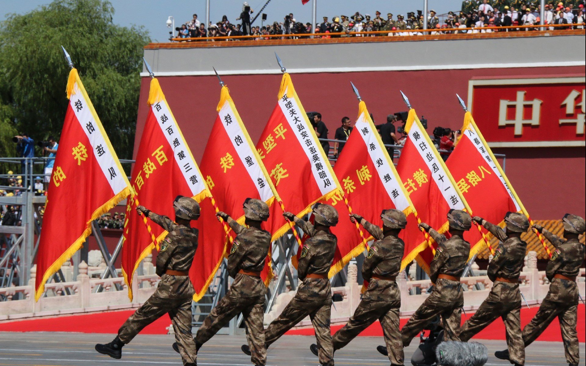 塔图姆连续抢断带动凯尔特人防守节奏，塔图姆签约凯尔特人